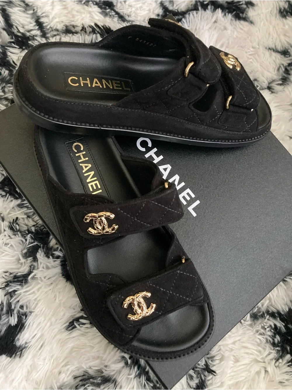 🌷SOLDOUT🌷 CHANEL Black Quilted Suede Slide Mules with Gold CC Hardware